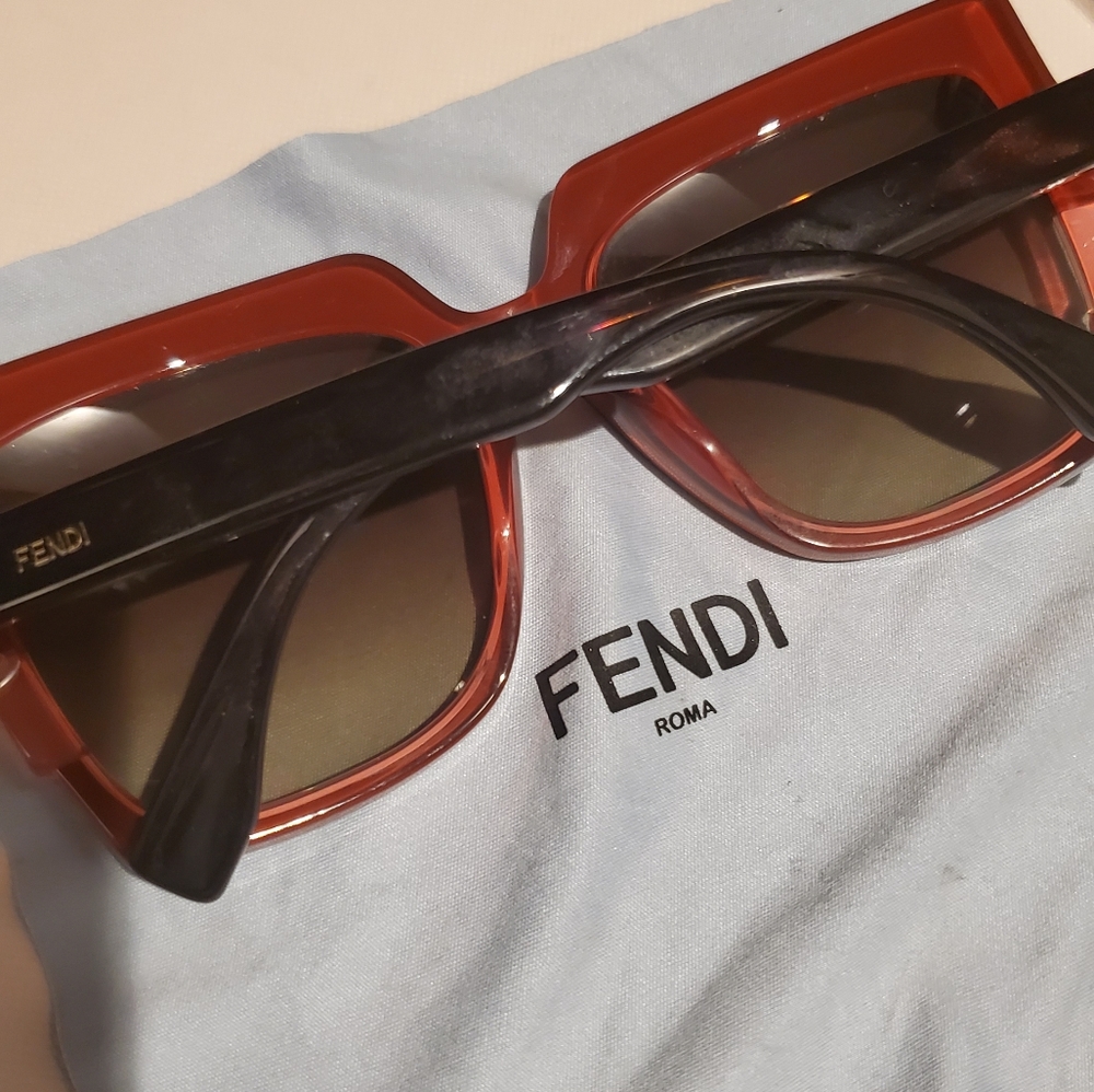 Sunglasses Fendi